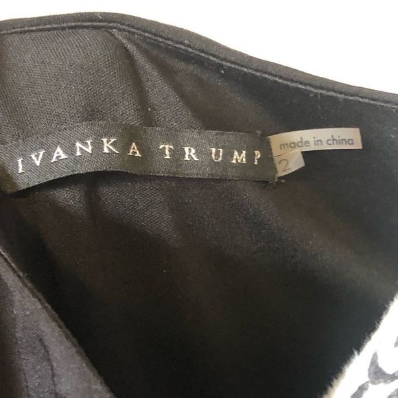 🔴 2 for $25 Ivanka Trump cocktail dress black Sleeveless size 2 - Picture 4 of 7